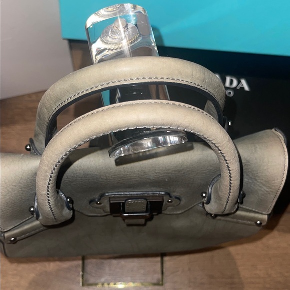 Salvatore Ferragamo "Hug" bag - Nobuck leather - Picture 5 of 14